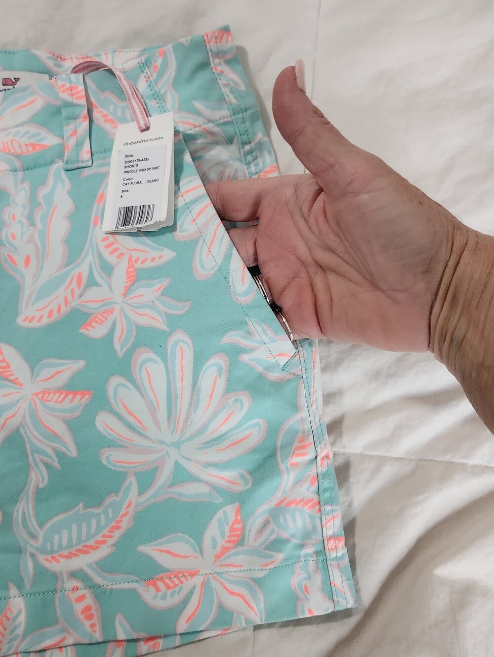 VINEYARD VINES Every Day Shorts Cay Floral Island Size 8 new with tags - Picture 5 of 12